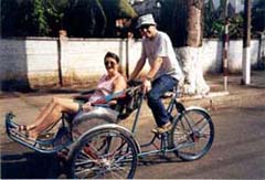cyclo pousse au vietnam